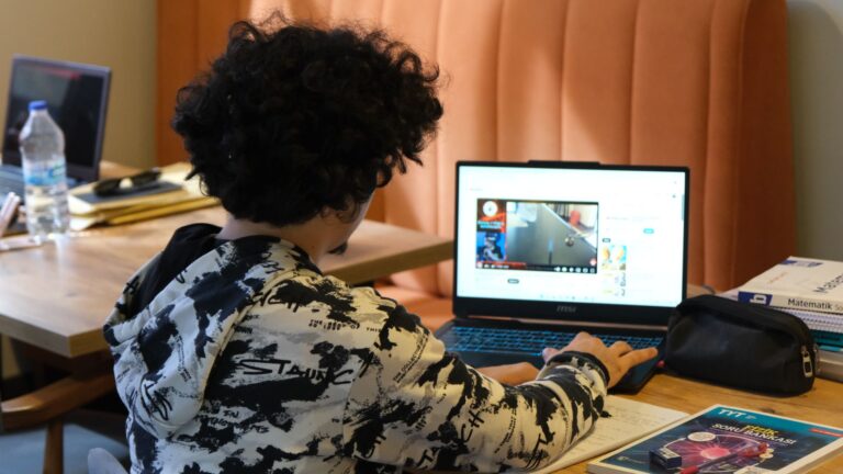 Pré-apprentissage à 13 ans : quelles options s&rsquo;offrent à vous ?