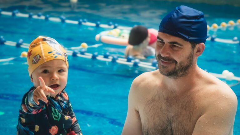 Cours de natation à Paris pour enfants et adultes ?